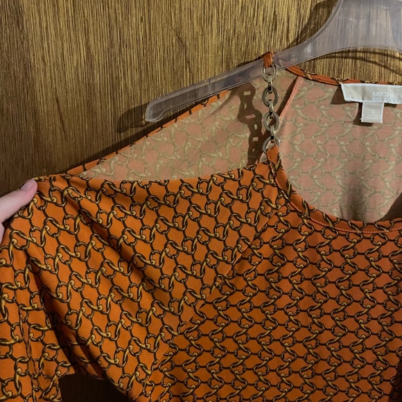 Michael Kors orange cold-shoulder blouse - Picture 2 of 6